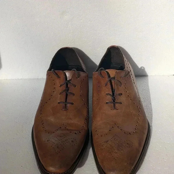 Johnston & Murphy Daley Leather Wing Tip Oxford - Picture 12 of 14